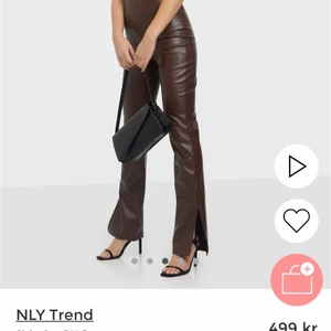 Bruna skinnbyxor - Säljer mina bruna supersnygga skinnbyxor! Använda två gånger men de är för stora för mig tyvärr!