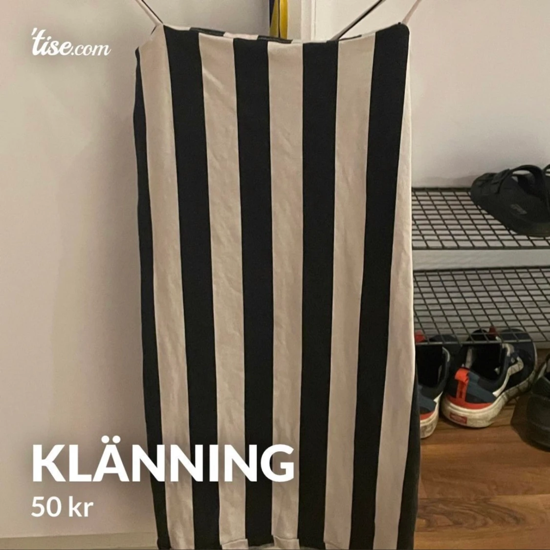 Klänning från Ginatricot 