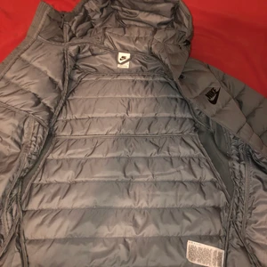 M  -  Helt ny Jacka och har prislappen på!