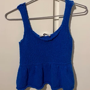 zara topp - zara topp stl xs, uppsydd i banden så att den passar bättre