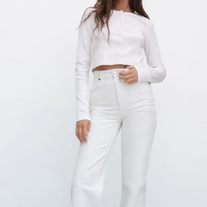 Ribbad kofta  - Sälj pågrund av ingen användning. Använd fåtals gånger. 