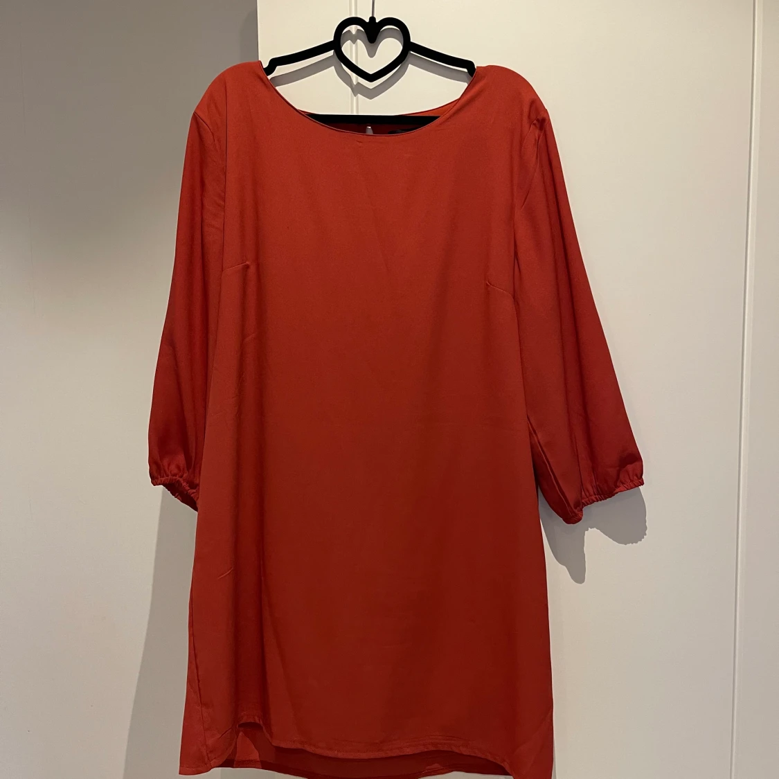 Rostfärgad klänning