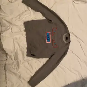 Gray fendi sweatshirt - small
