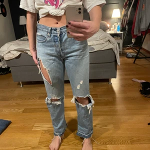 Levis jeans - Använda ganska mycket, men håller fortfarande en god kvalitet! 