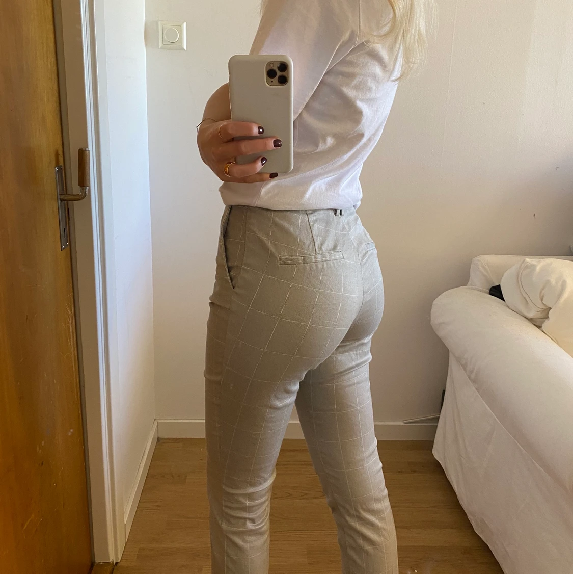 Ljusa rutiga kostymbyxor  - 91