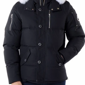 M - 2 år gammal, har inte använt den mycket