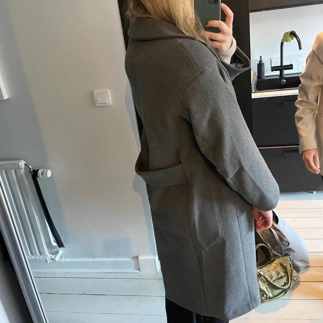 Grå kappa - 91