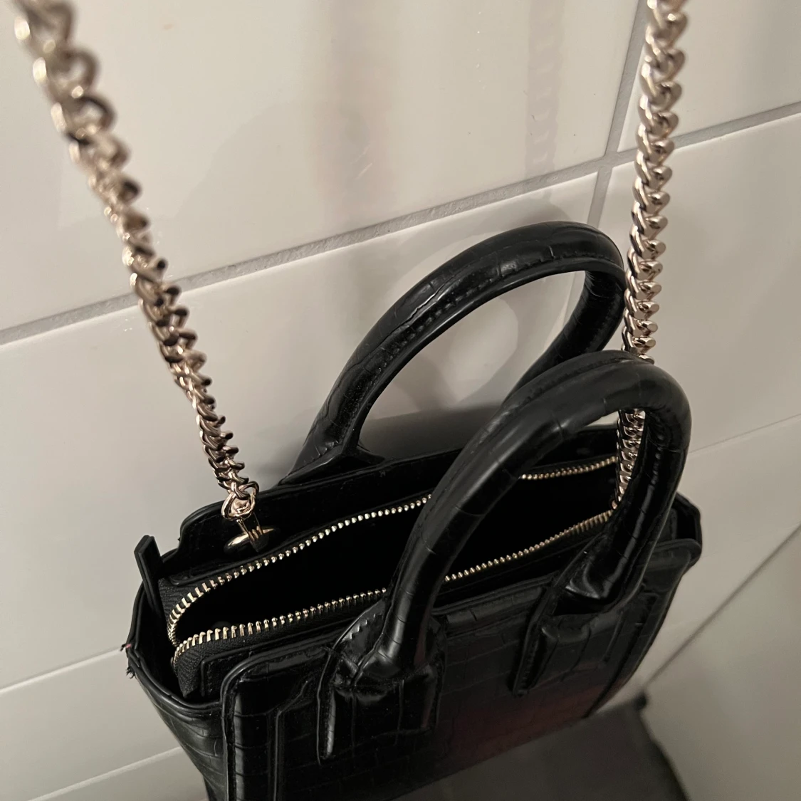Svart väska  - 90