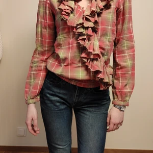 Ralph Lauren - Klassisk stil ren blus från Ralph Lauren denim supply! Storleken är xs men passar S .