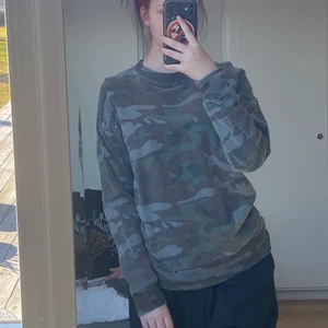 Camo tröja - Tröja med camo mönster, varm o skön 