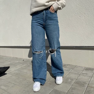 Blå raka jeans - Använda men i bra skick, frakt tillkommer