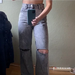 Jeans  - Lägger upp igen!!! Säljer dessa ursnygga jeans från zalando. Hittar inte längre på hemsidan💕💕💕