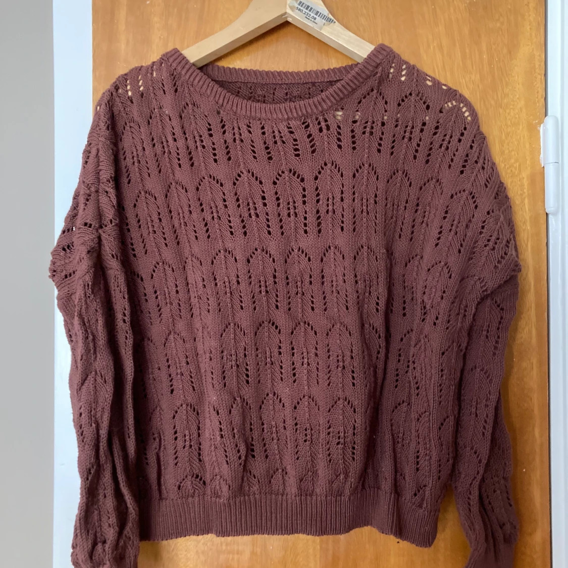 Brun mysig virkad tjocktröja