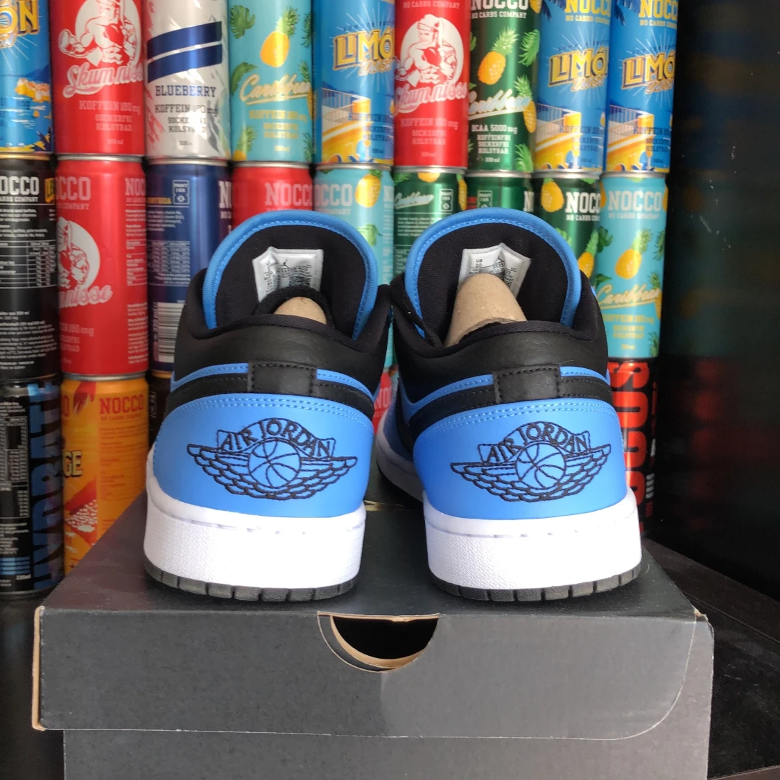 Jordan 1 low university blue  - 90