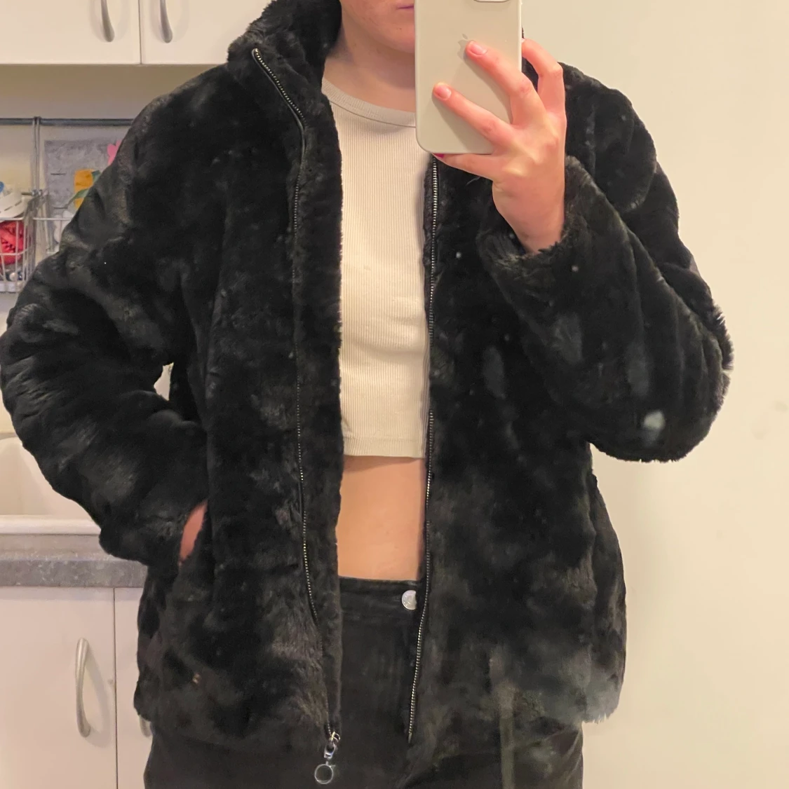 Svart pälsjacka! - 90