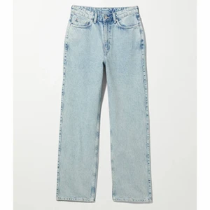 weekday jeans rowe  - använda 2 ggr, så fint skick och sitter jättefint på!