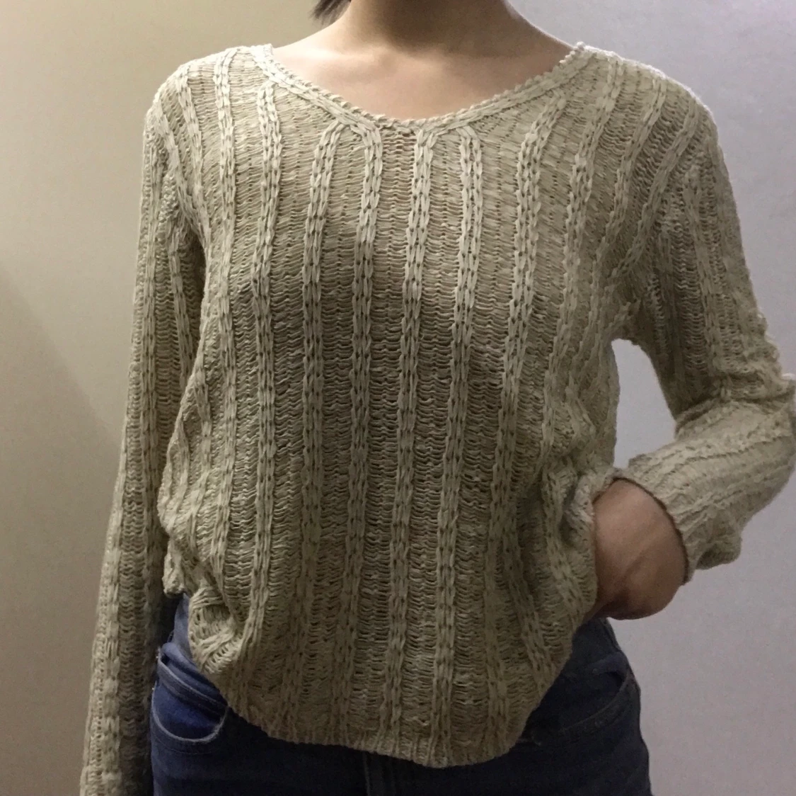 Beige stickad tröja