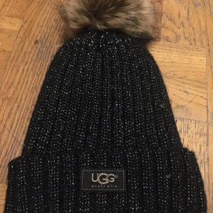 Ugg mössa  - Ugg mössa helt ny 