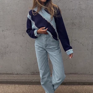 Jeans - Säljer dessa ursnygga jeans från Amelie star’s kollektion. Säljer pga för liten storlek. 