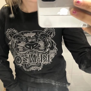 Kenzo tröja  - Aldrig använd 