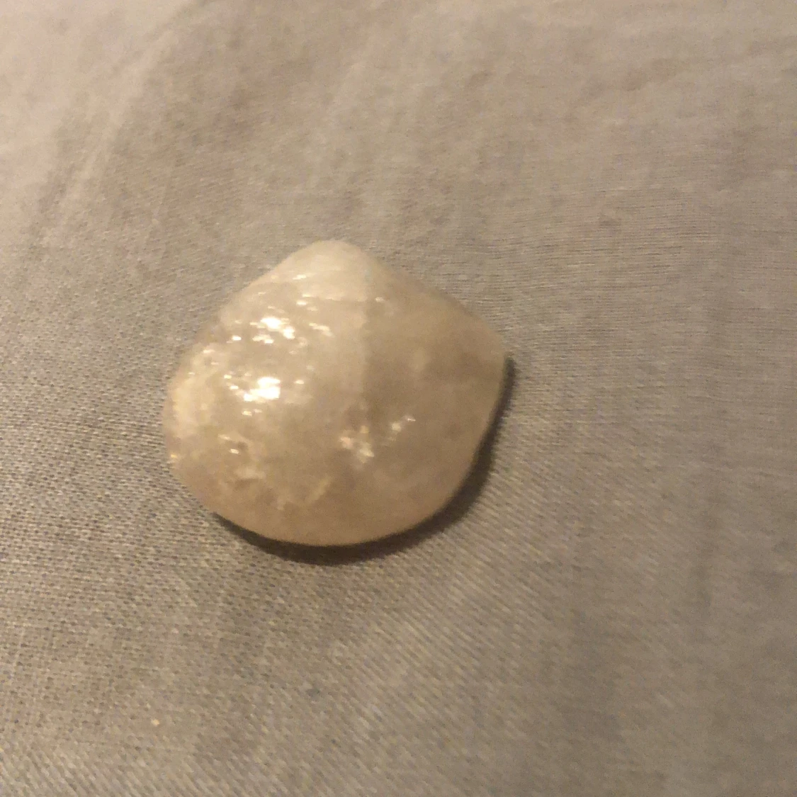 En Quartz som är tumlad av mig själv 👋 - 90