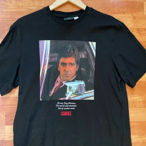 Scarface T Shirt - Scarface T-shirt i size M.