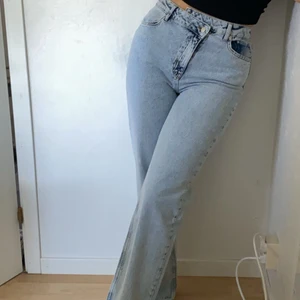 Jeans nakd - Oanvända, storlek 38 från nakd