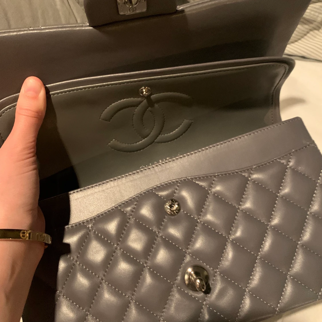 Chanel medium classic flap - 91