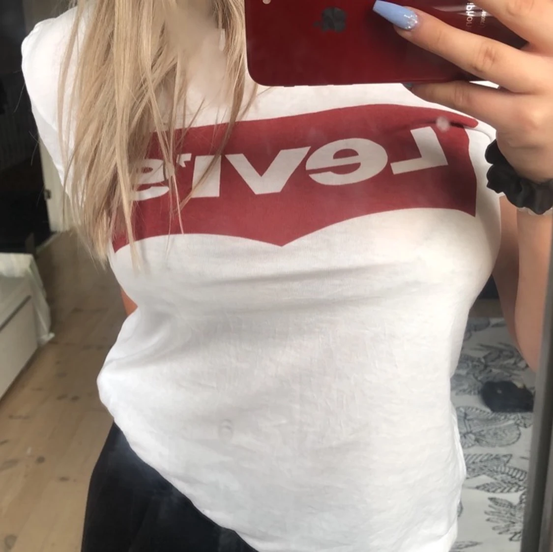 Levi’s t-shirt