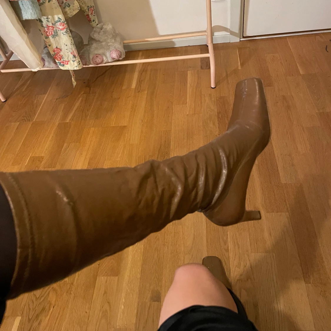 Högklackade skor - 91