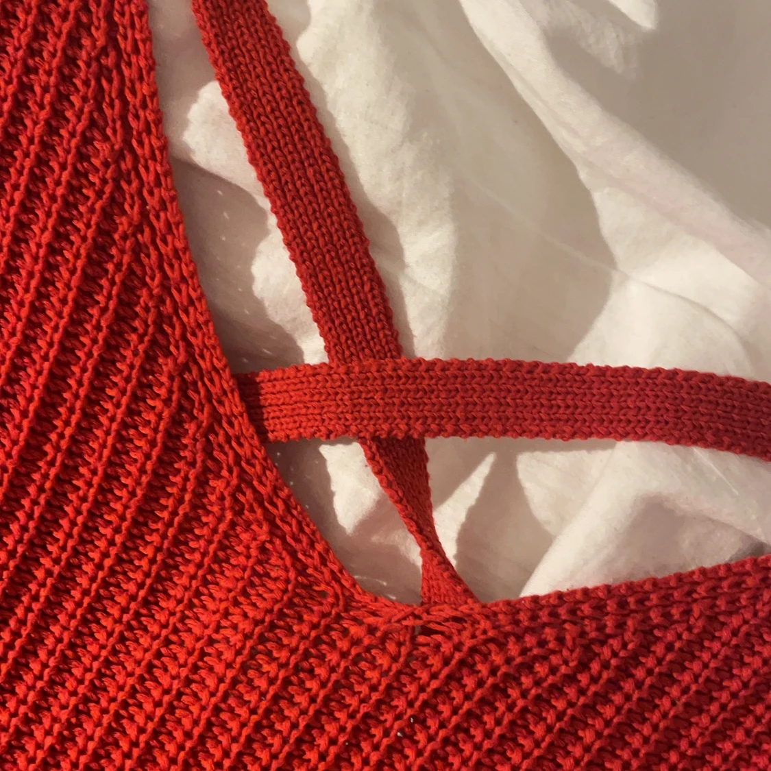 Röd stickad kofta  - 91