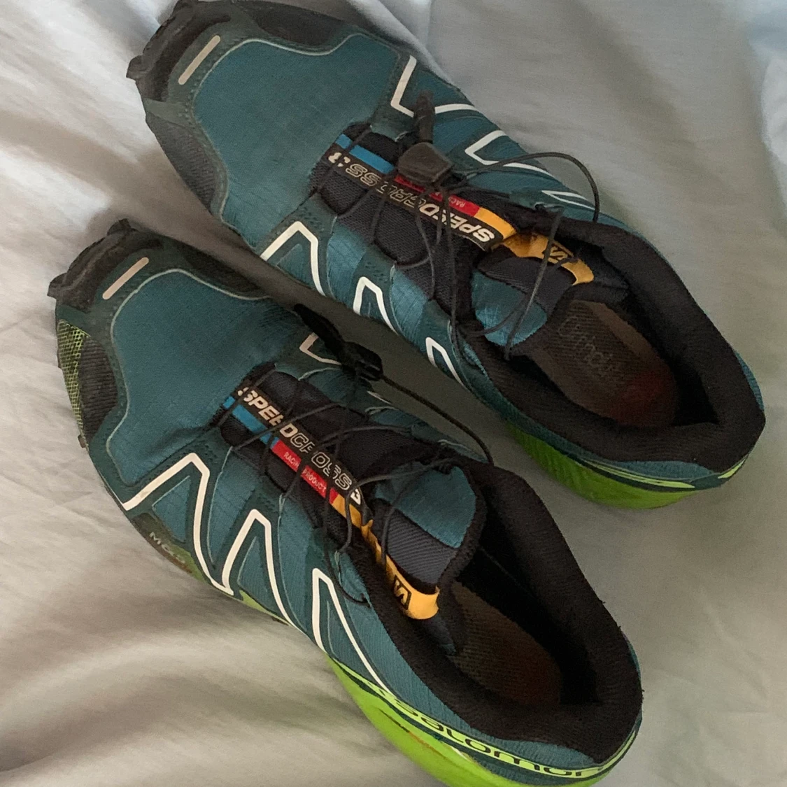 Salomon shoes size 42 EUR - 90
