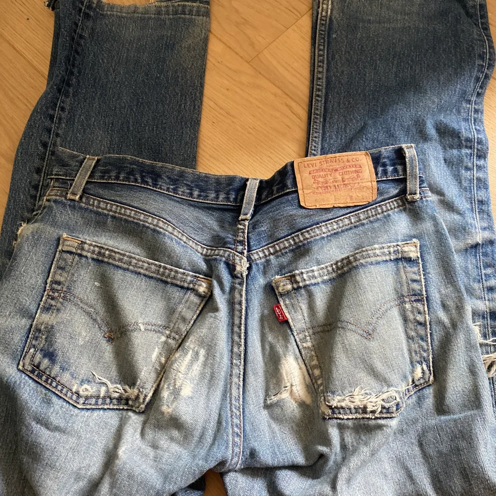 Lågmidjade levis jeans storlek w33 L34. Jeans & Byxor.