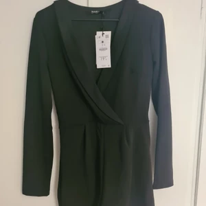 Jumpsuit långärmad  - Helt oanvänd jumpsuit från Bershka