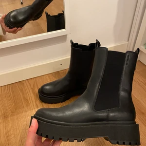 Kängor - Endast använda två gånger, men ser helt oanvända ut🤩