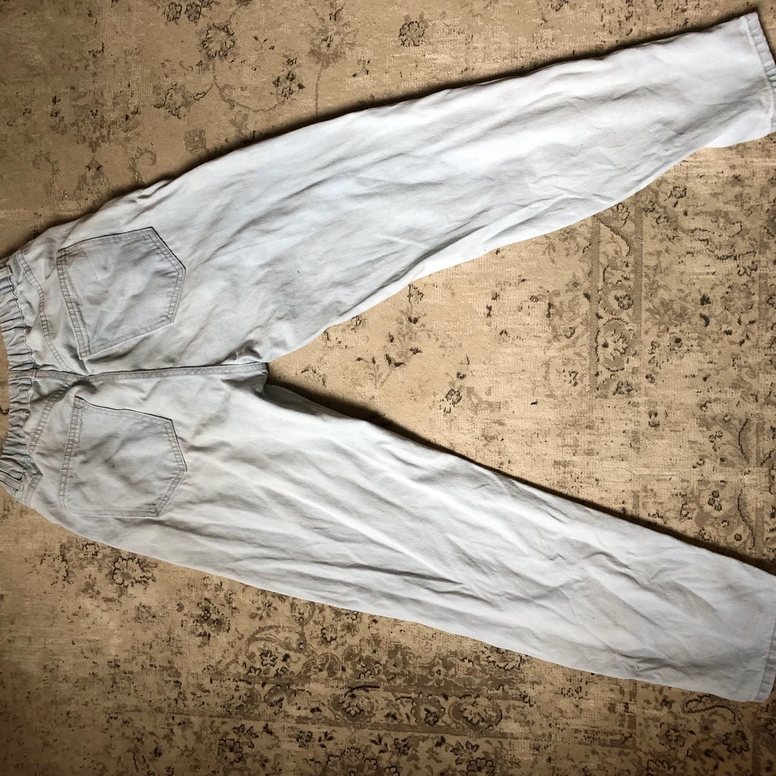 Ljusblåa Pull&bear jeans  - 90
