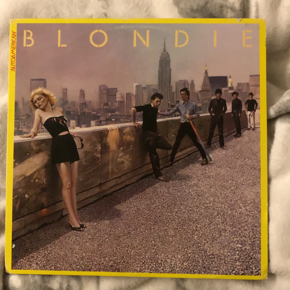 Blondie vinyl från 1980 💸ordinariepris 200kr säljer för 100kr, swish eller kontant, mötas Lund Malmö💸. Övrigt.