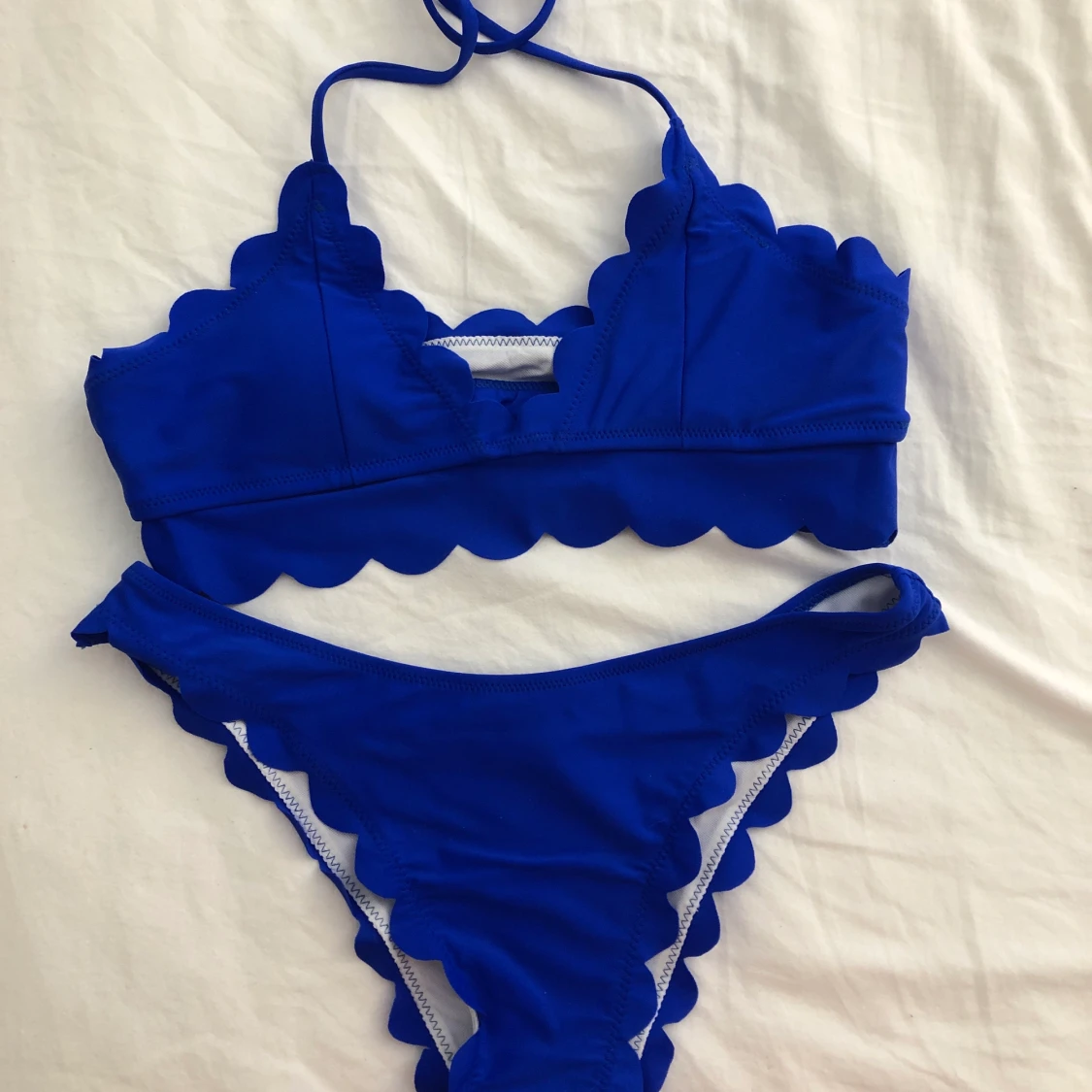 Helt ny oanvänd Medium (M) blå bikini