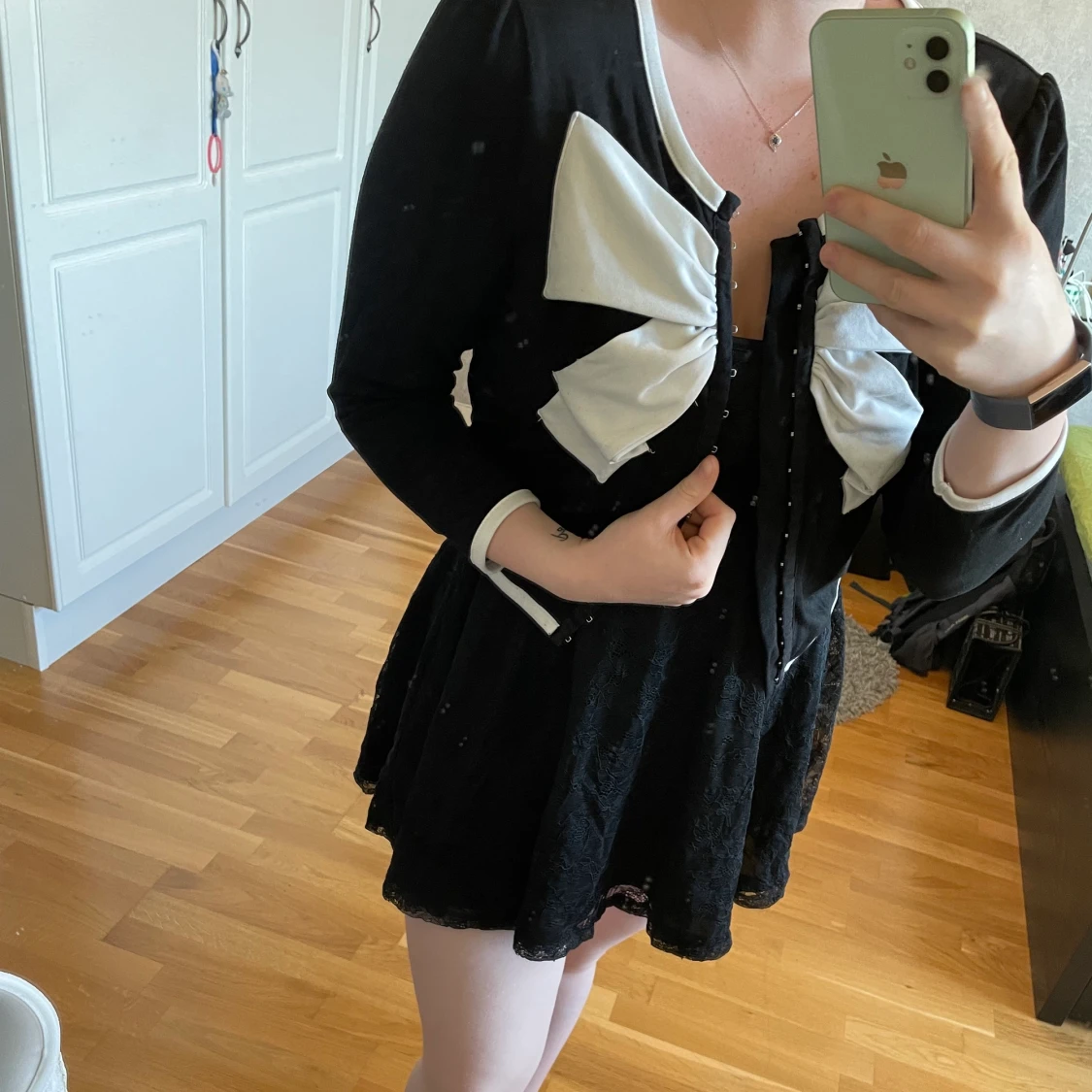 Otroligt fin svart kofta - 90