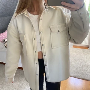 Oversize jacka  - Superfin oversize jacka ifrån Gina tricot, kommer inte till användning längre tyvärr 