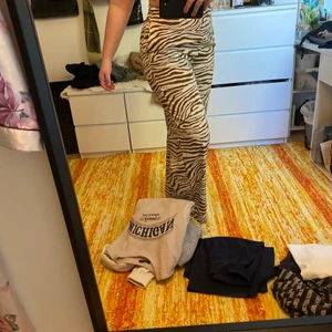 Zebra kostymbyxor  - Jätte fina och snygg passform 