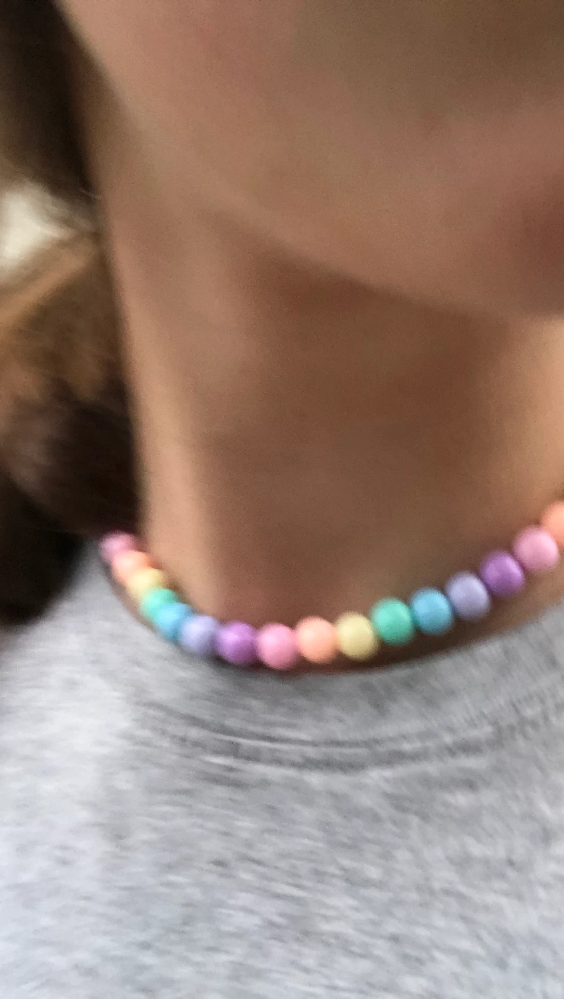färgglatt halsband🏳️🌈