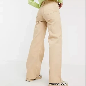 Yoko jeans - monki - Säljer mina Yoko jeans pga använder inte så mycket. Sparsamt använda. Pris kan ändras vid snabb affär. Kan mötas upp eventuellt posta, står dock ej för postens slarv samt köparen står för frakt. 