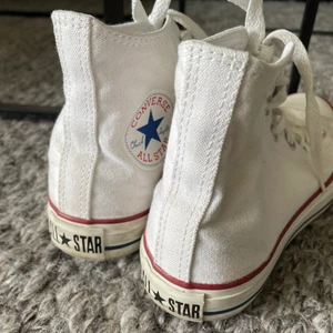 Converse - Vita fina Converse. Fint skick. 