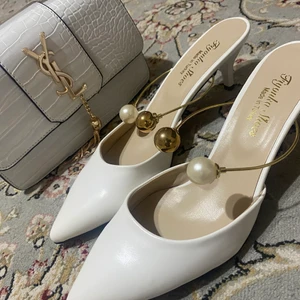 YSL set helt nya - Skorna är i storlek 41 men små i storlek så skulle säga att dem passar en 38/39