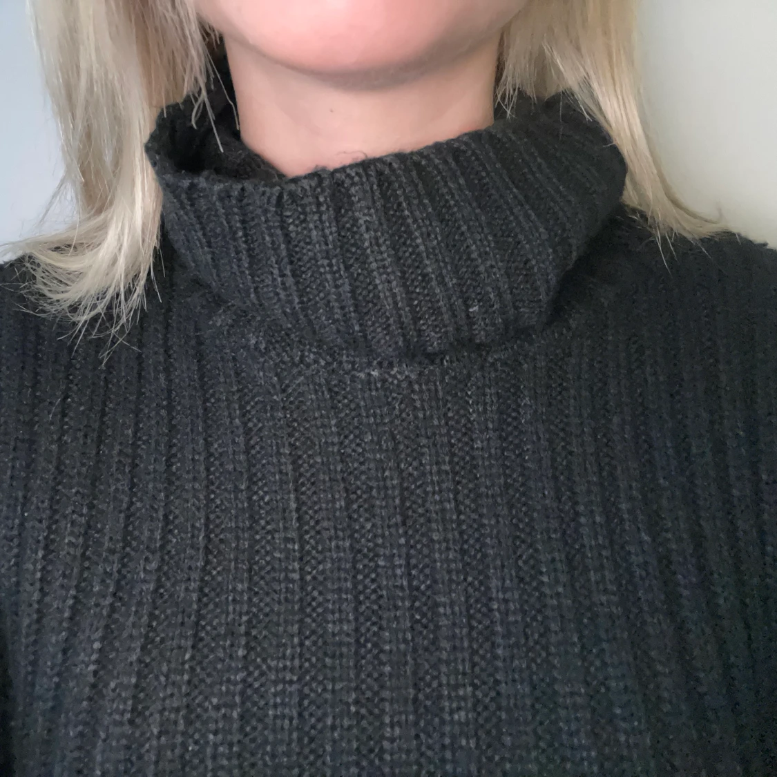 Svart stickad polo kofta - 24