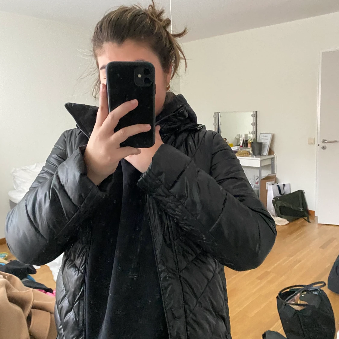 Svart dunjacka  - 90