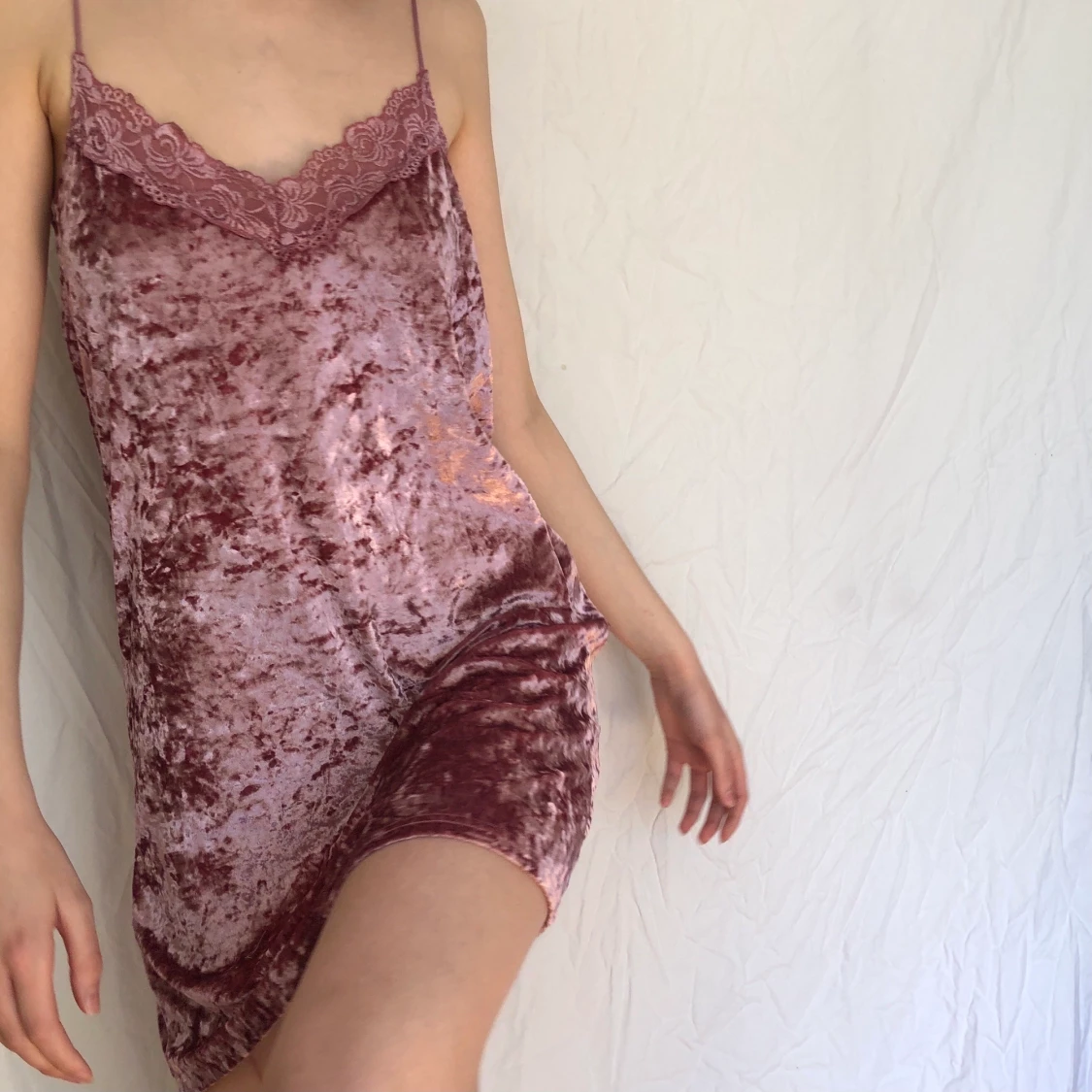 sammetsklänning crocker