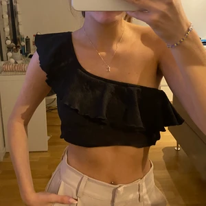 Fin topp - Köpt i spanien för tre årsedan, kommer inte till användning, bra skick💕