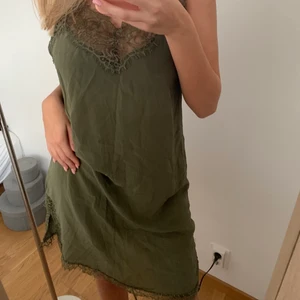 Grön spets klänning  - As najs klänning från DAY Birger et Mikkelsen, sjukt fin & passar till det mesta!!❤️‍🔥❤️‍🔥❤️‍🔥❤️‍🔥